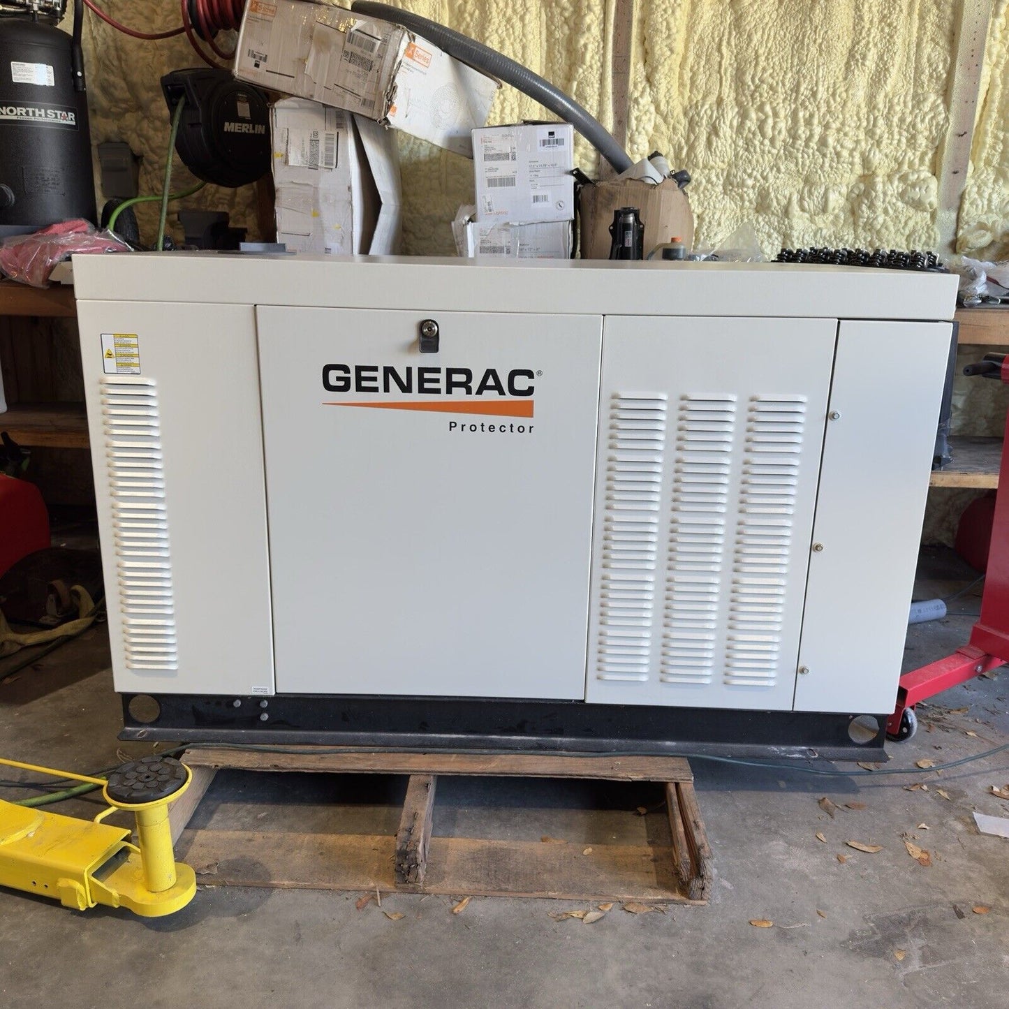 Generac RG03015ANAX Protector 30kW Standby Generator w/ Mobile Link 120/240