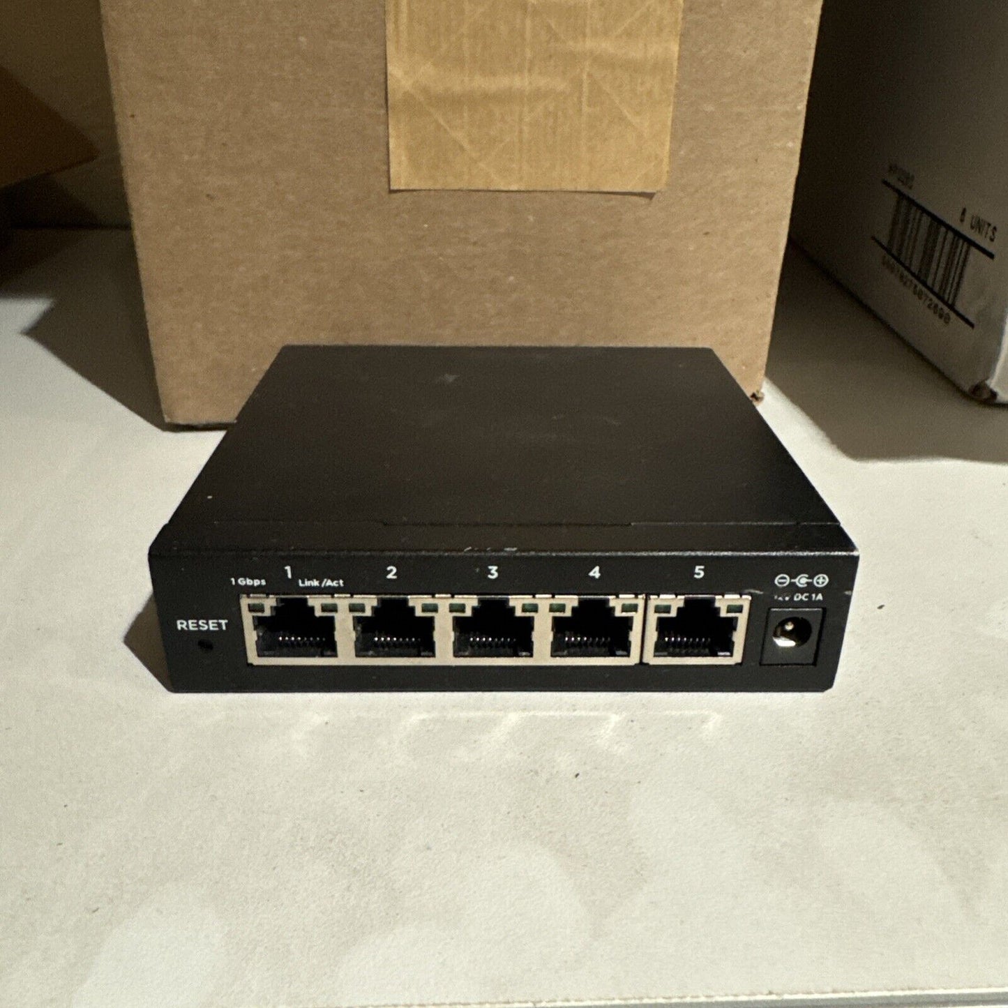 Araknis AN-110-SW-C-5 5-Port Compact Gigabit Professional Network Switch