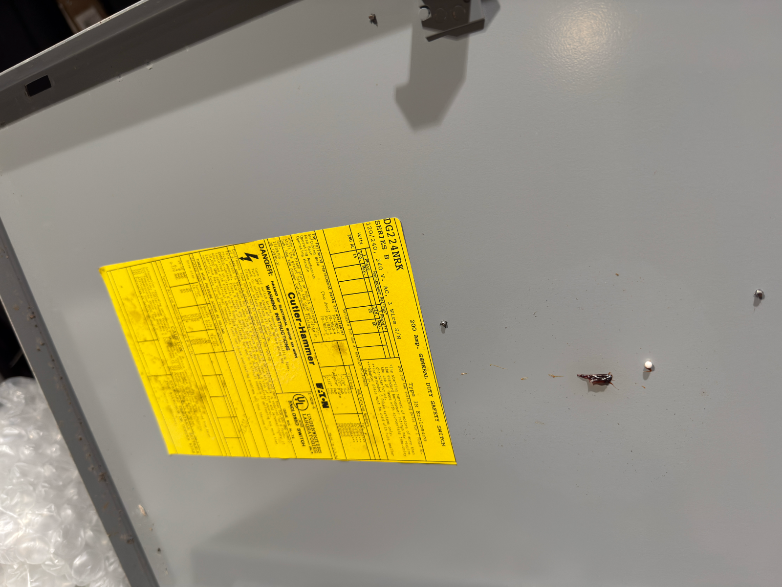 Eaton DG224NRK 200A 240 Volt 2 Pole Fusible 3r Outdoor Disconnect Switch (QTY 2)