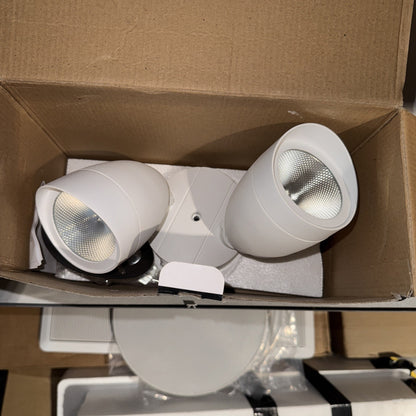 NaturaLED 20W LED Security Light Motion Activated 3000K 1400lm Wet Location