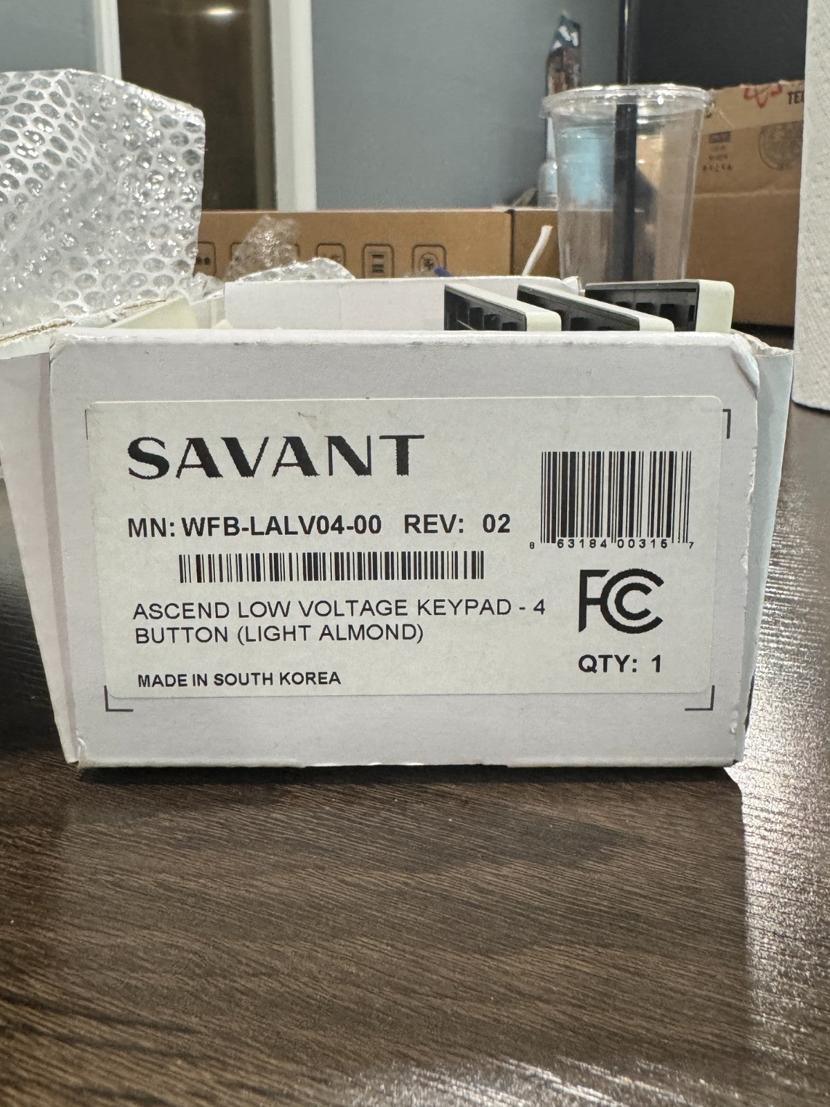 Savant Ascend Low Voltage Keypad 4 Button ( Light Almond )