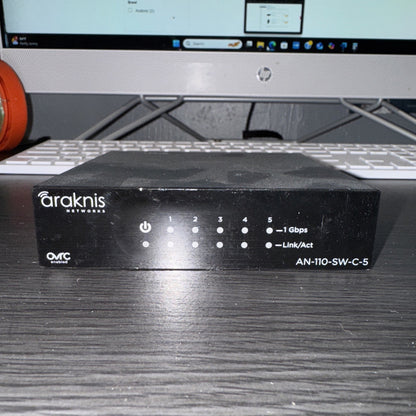 Araknis AN-110-SW-C-5, 5 Port Network Switch