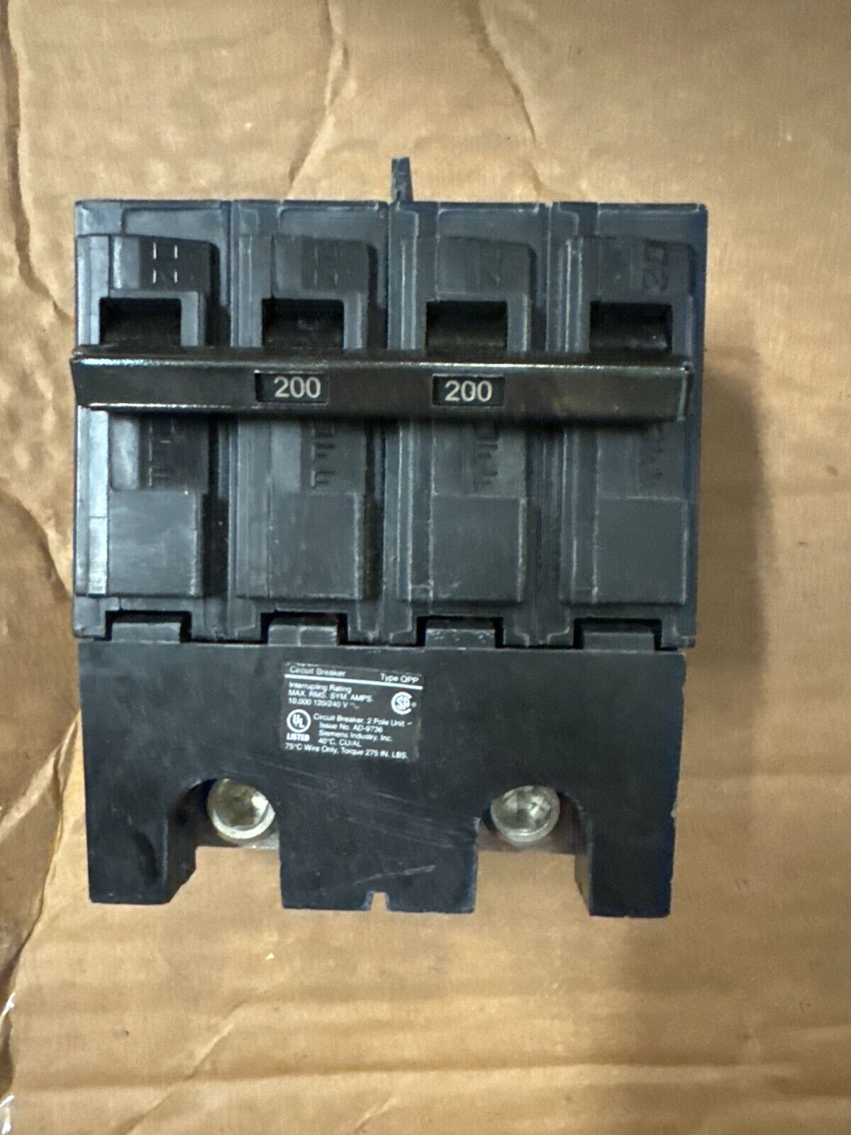 Siemens Q2200B Main Circuit Breaker 2-Pole 120/240Vac @ 6-Hz 200 Ampere 